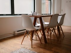 Interieur van Open workshopruimte in Buurtcafé Het Kompas