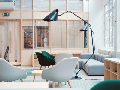 Interieur van Flexruimte begane grond in Kantoorverzamelgebouw Stationsplein