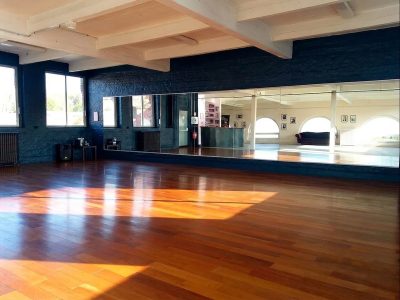 Interieur van De Vergaderzaal in Multifunctioneel centrum Het Hofje