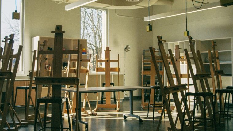 Interieur van Spreekkamer-vergaderruimte (2.20) in Zorgcentrum De Klaproos