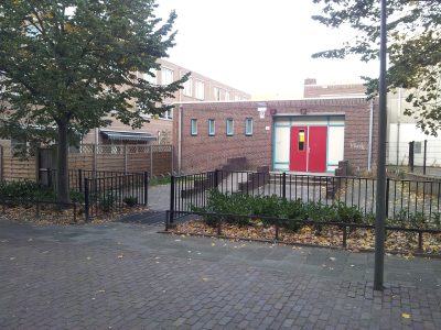 Interieur van De Hendrikzaal in Buurthuis De Kade